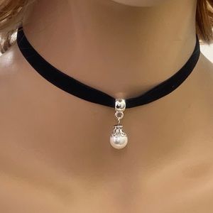 Handmade choker necklace ivory Swarovski pearl